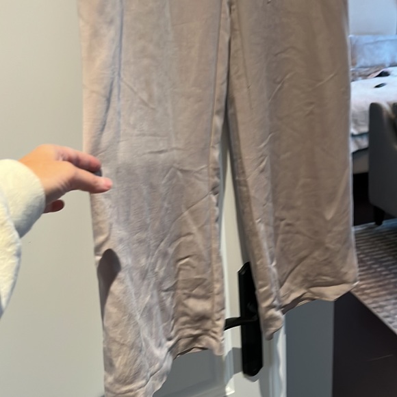 H and M wide leg pant - Picture 3 of 5